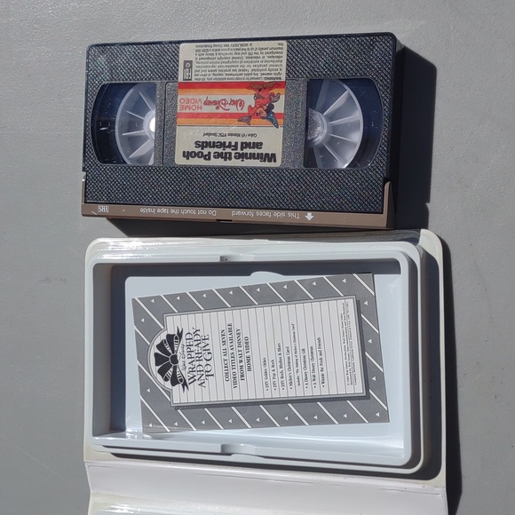 Vintage Winnie The Pooh VHS Tape VCR Winnie the Pooh and Friends VHS - Picture 7 of 8